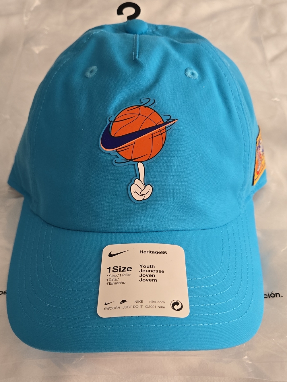 Nike Youth Basketball Swoosh Cap
